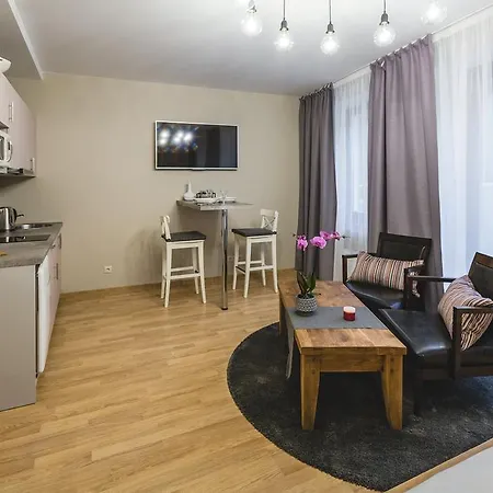 Bearsleys Blacksmith Apartment *